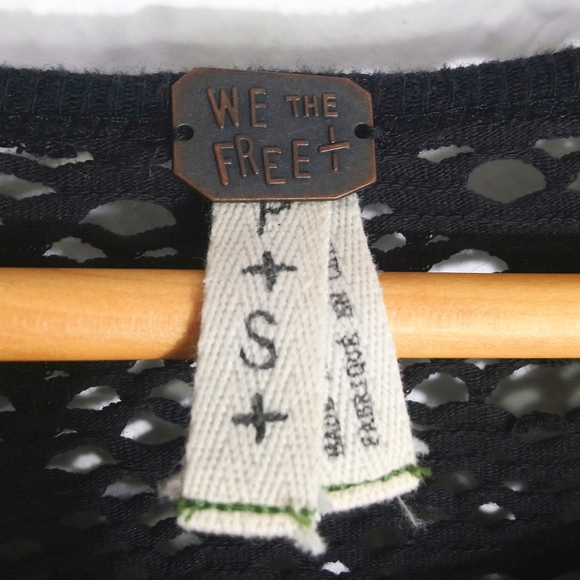 We the Free Long Sleeve Black Top Size S/P - Picture 5 of 7